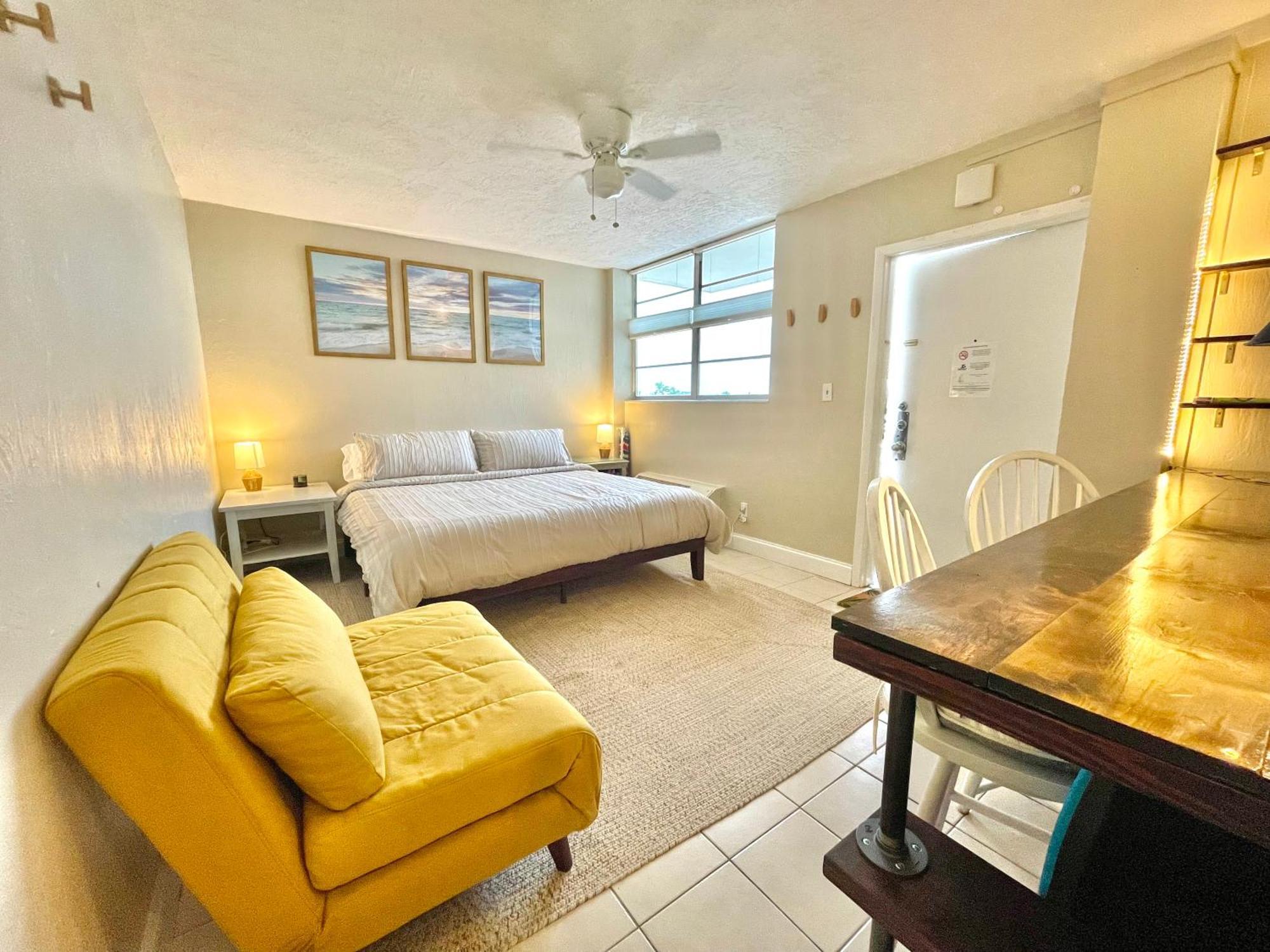 Sunset Studio Daytona Beachfront Exterior foto